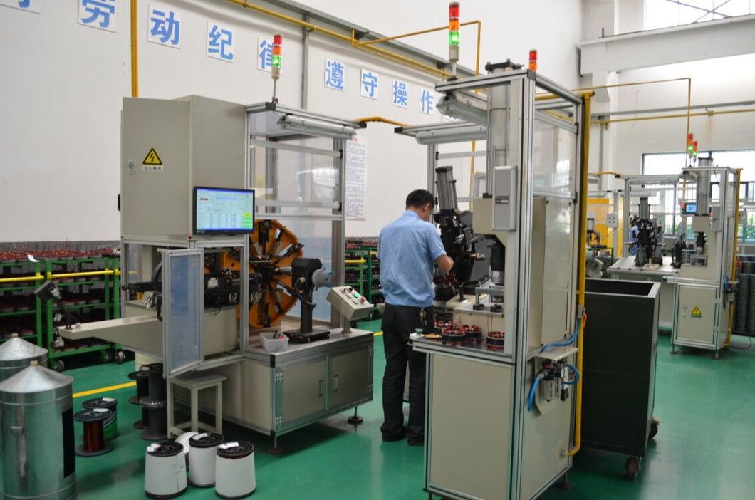 7966 Alternator 140 AMP/12 Volt, Cw, 6-Groove Pulley, 02: 00 Plug Clock•   Delco CS144 Late IR/Ef