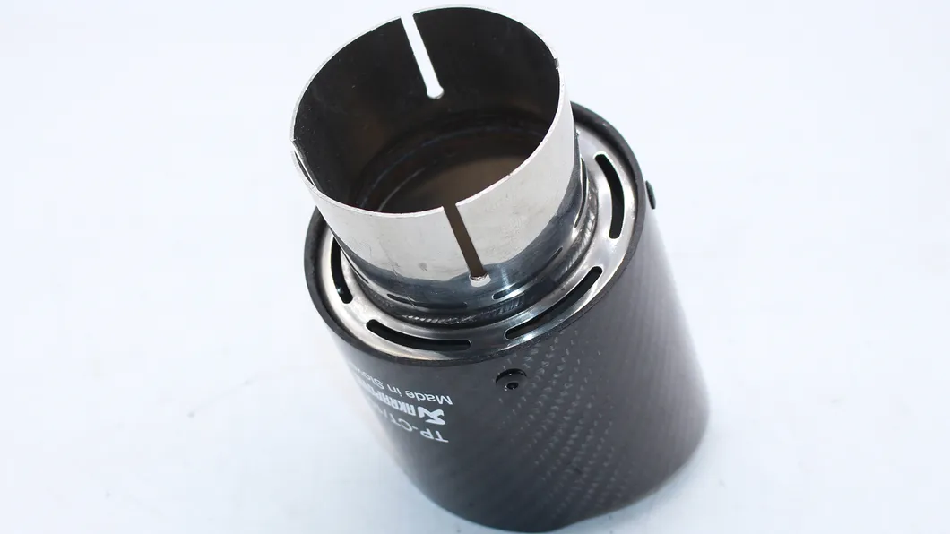 Auto Car Accessories Parts Muffler Exhaust Carbon Tip for Cayenne 18+ S Gts Turbo 15+ 10+ 19+ Macan Gts 14+ for Palamera 17+ S for Cayman 16+ 08+