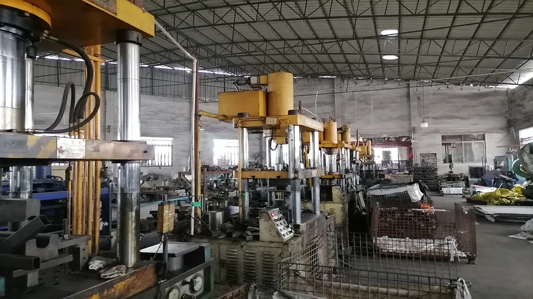 Auto Car Accessories Parts Muffler Exhaust Carbon Tip for Cayenne 18+ S Gts Turbo 15+ 10+ 19+ Macan Gts 14+ for Palamera 17+ S for Cayman 16+ 08+