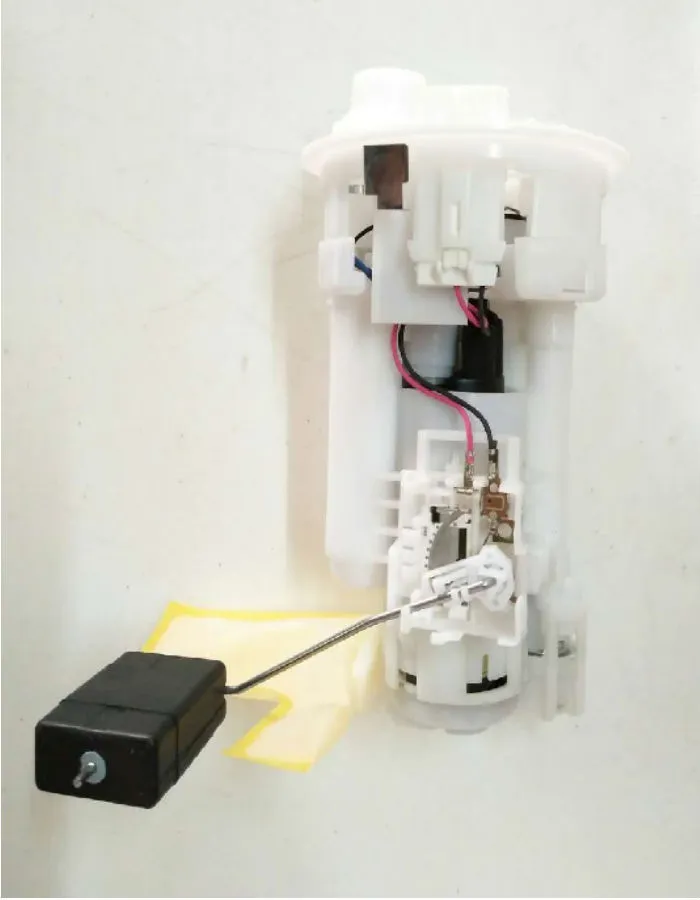Auto Parts The Fule Pump Assembly Electronic Fuel Pump 77020-0d050/0d030 for Toyota Vios Toyota Corolla